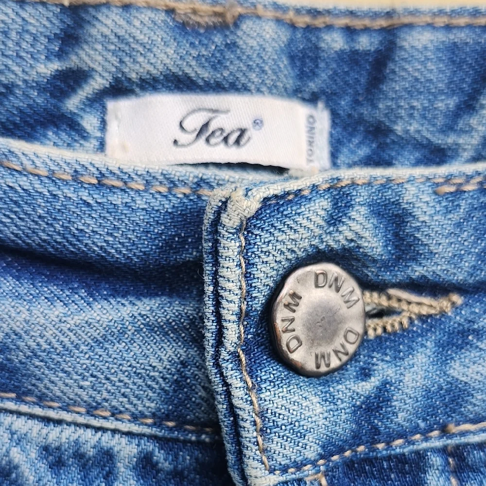Vtg Made In Italy Distressed Cropped Blue Jeans With Stone Adornments - Picture 2 of 12